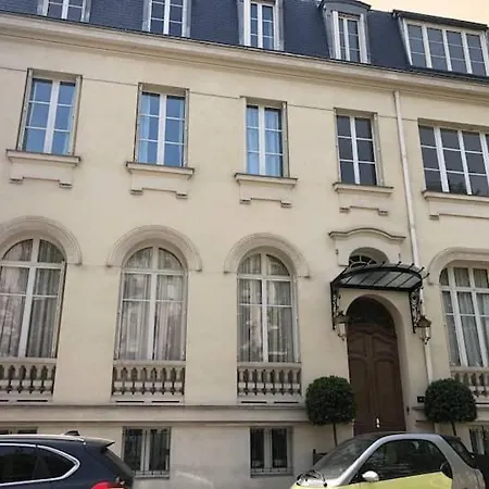 7eme Invalides/ Tour Eiffel 1er Etage * Paris